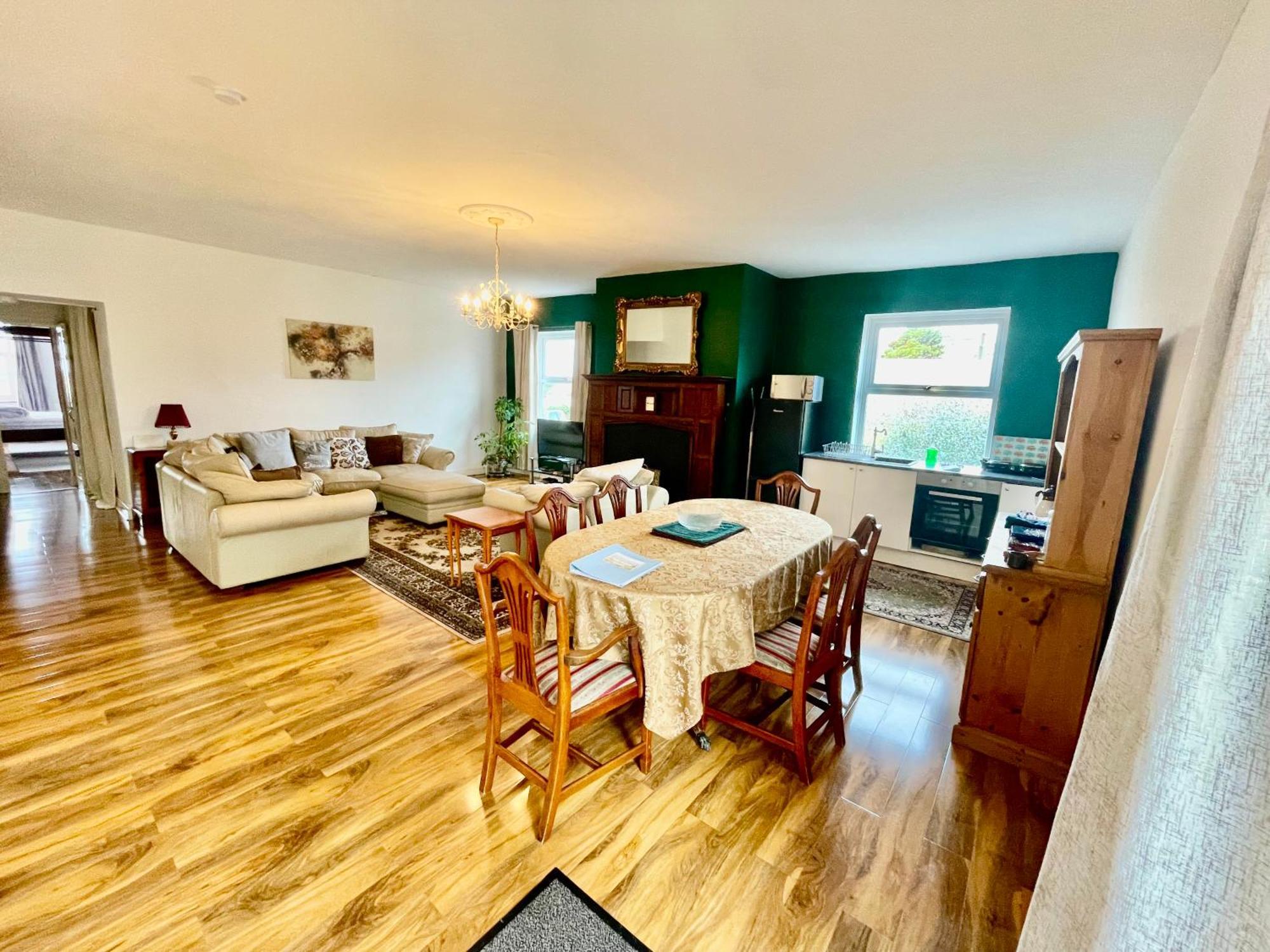 Spacious 3 Bedroom Garden Apartment In Snowdonia National Park Garndolbenmaen ภายนอก รูปภาพ