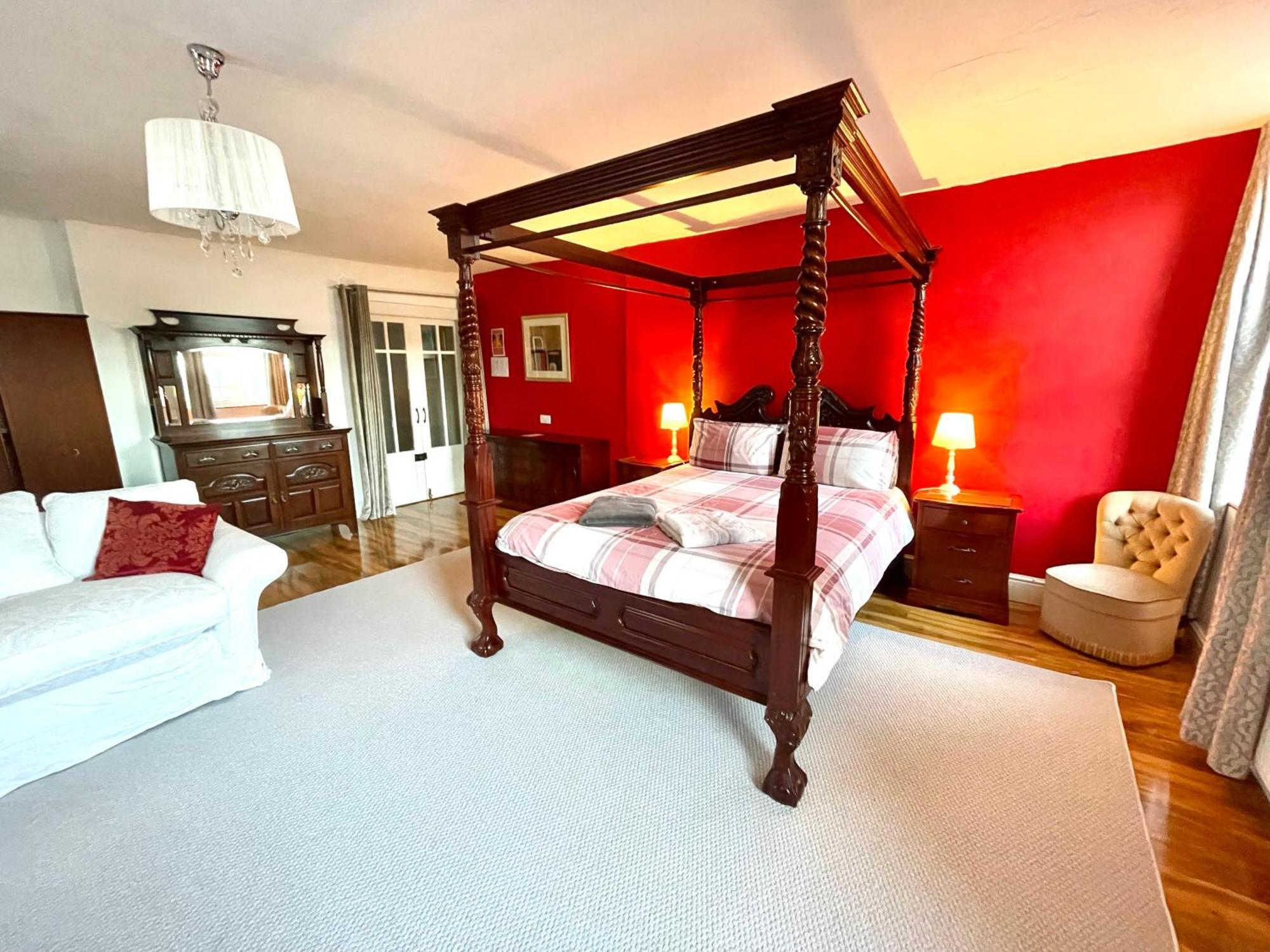Spacious 3 Bedroom Garden Apartment In Snowdonia National Park Garndolbenmaen ภายนอก รูปภาพ